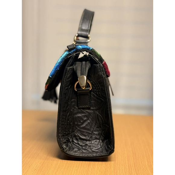 Floral Embroided Embossed Tooled Artisan LEATHER Crossbody Bag Purse - Black - Picture 8 of 16